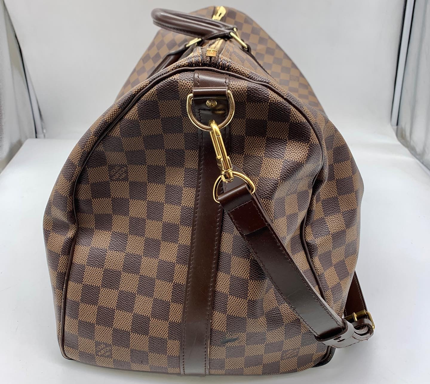 Luxury LV Travel Suitcase – Premium Hard-Shell Luggage for Business & Leisure